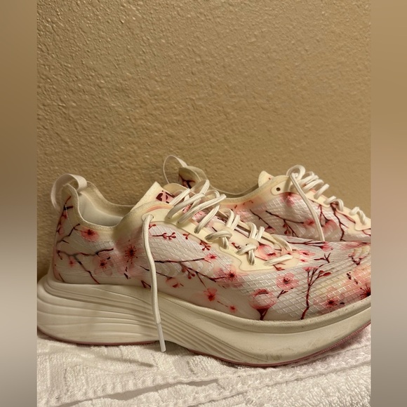 APL Streamline cherry blossom shoes - Picture 2 of 10